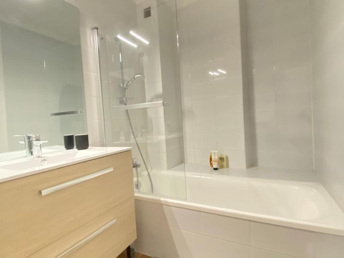 Charmant T3 Renove En Centre-Ville D'Annecy Avec Balcon, Ascenseur Et Parking Prive - Fr-1-432-83 Екстериор снимка